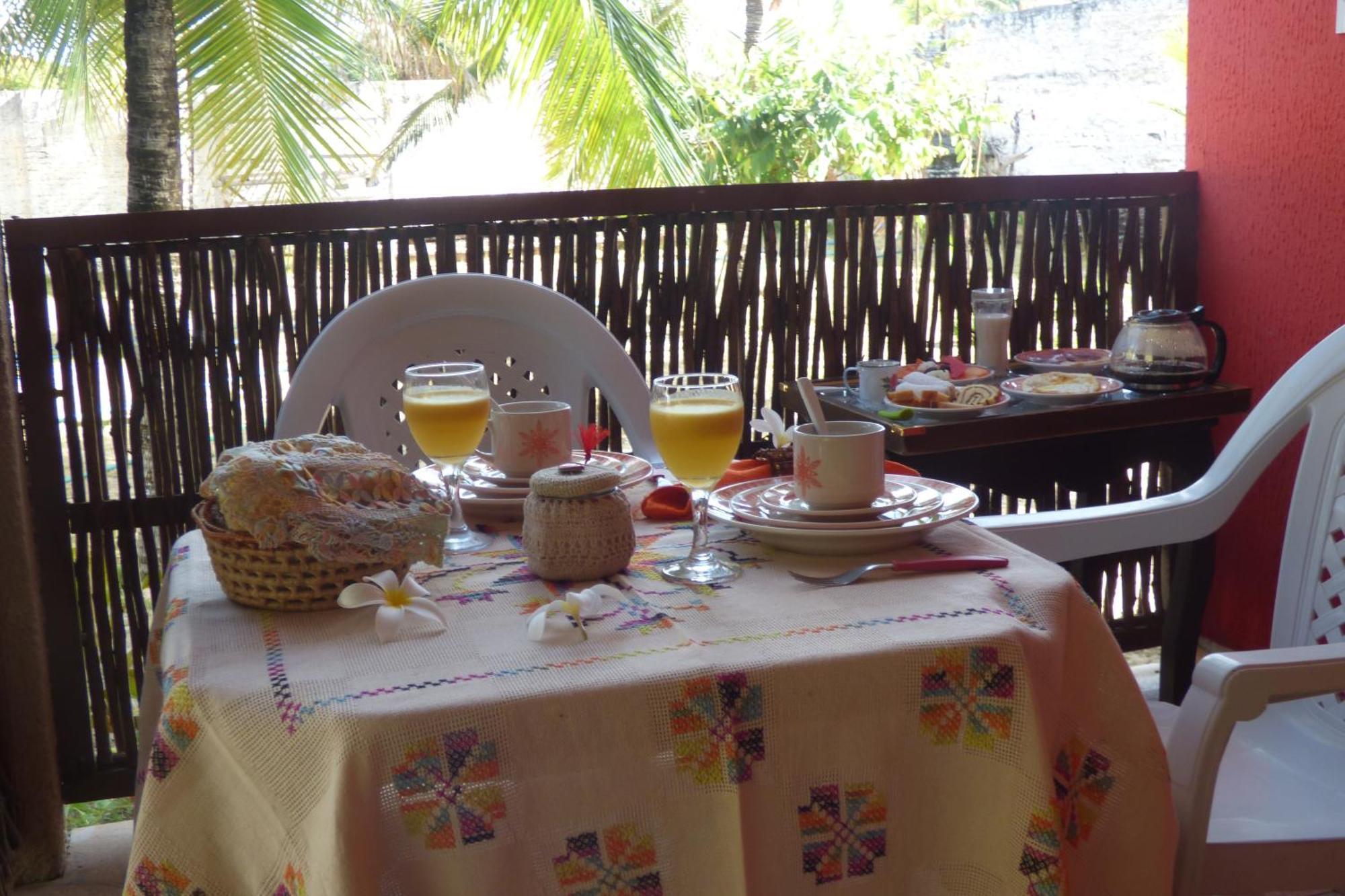 A Toca Do Bem-Te-Vi Hotel อากวสเบลัส ภายนอก รูปภาพ