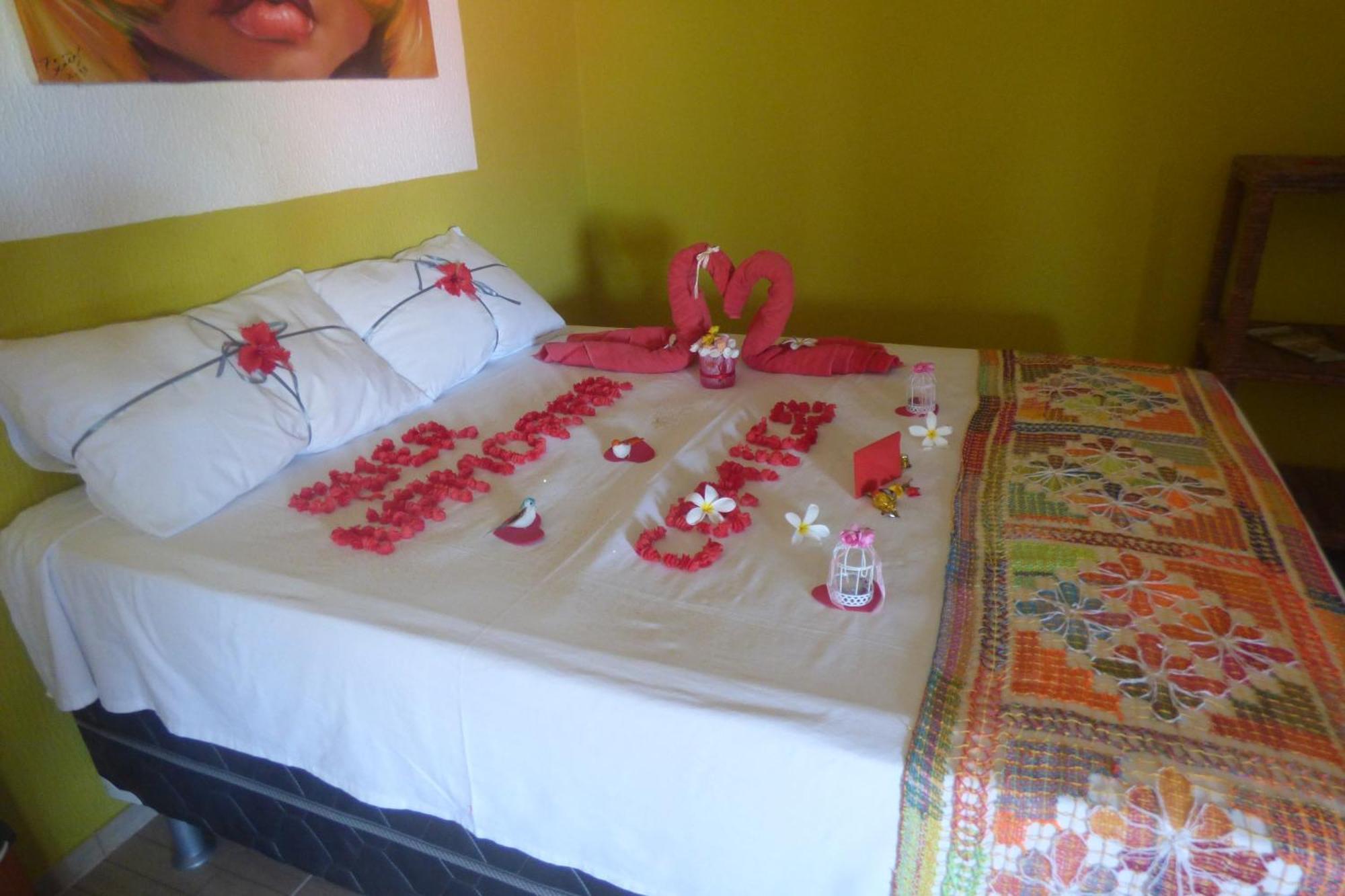 A Toca Do Bem-Te-Vi Hotel อากวสเบลัส ภายนอก รูปภาพ